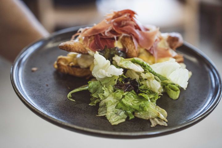 Brunch plate